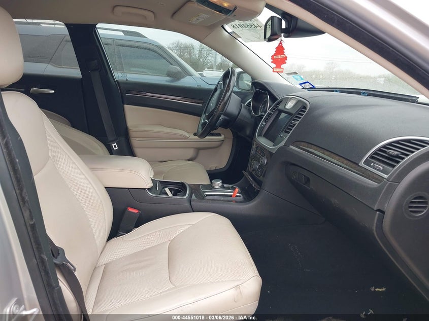 2019 Chrysler 300 Limited