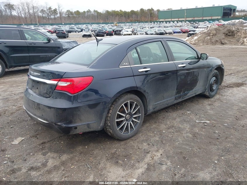 2011 Chrysler 200 Limited
