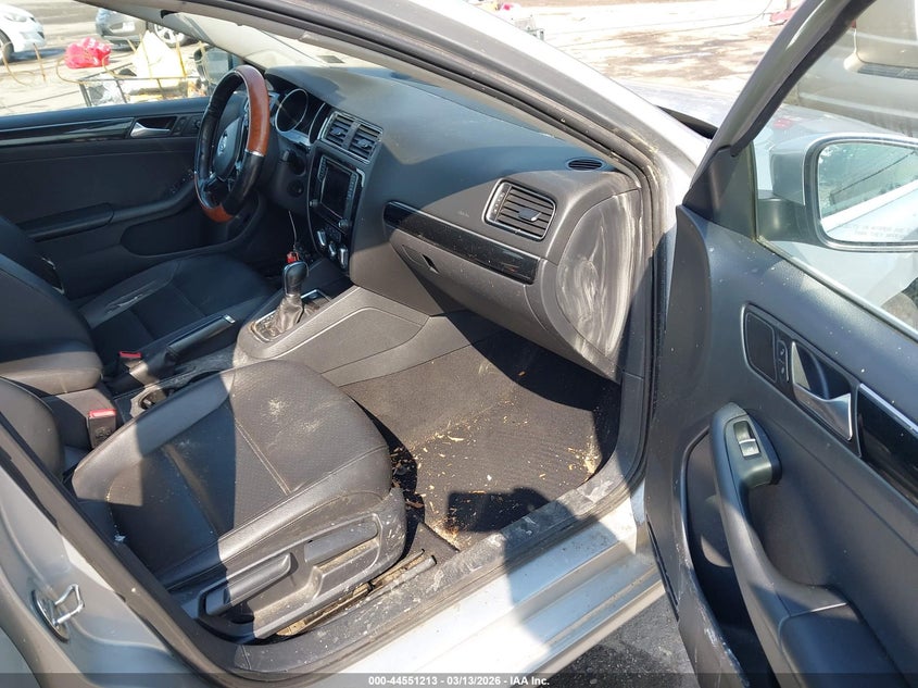 2016 Volkswagen Jetta 1.8T Sel