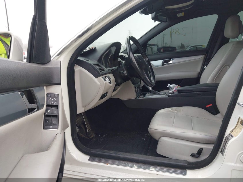 2011 Mercedes-Benz C 300 Sport