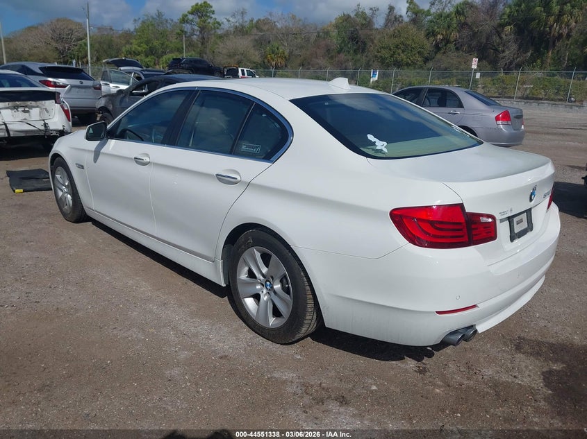 2011 BMW 528I