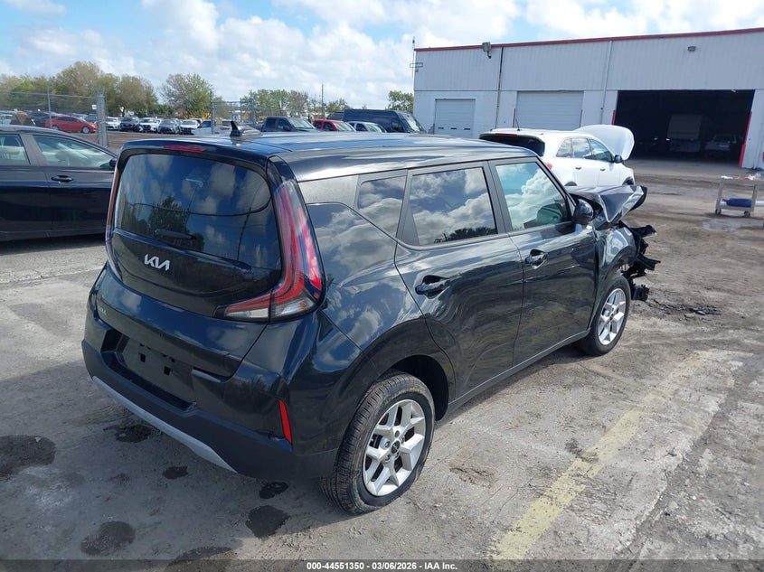 Vin: kndj23au7r7902487, lot: 45048210, kia soul lx 20244