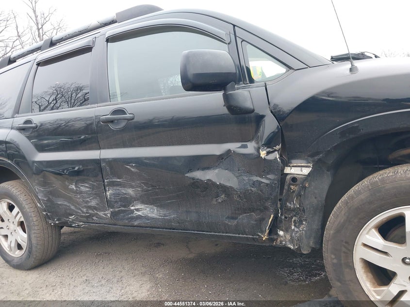 2008 MITSUBISHI ENDEAVOR auction photo 6
