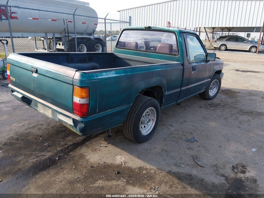 1992 Mitsubishi Mighty Max / S