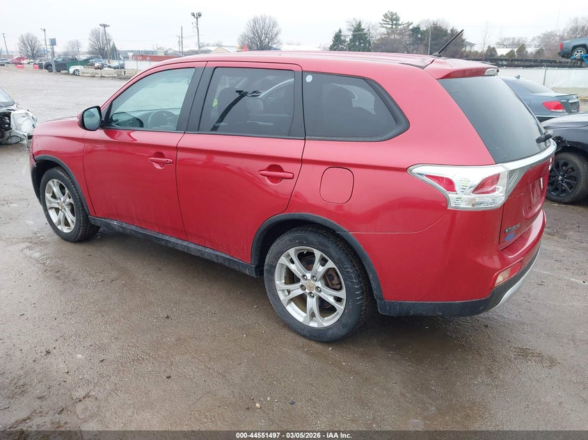 2015 Mitsubishi Outlander Se