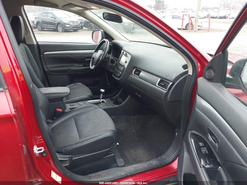 2015 Mitsubishi Outlander Se