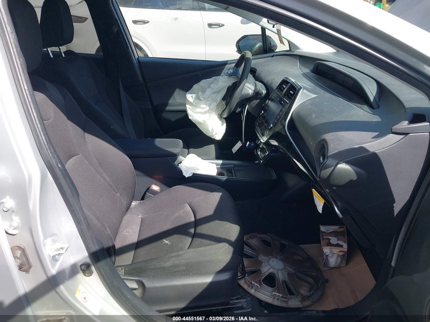 2020 Toyota Prius Le