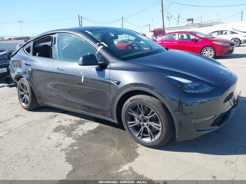 2024 Tesla Model Y Long Range Dual Motor All-Wheel Drive/Rwd