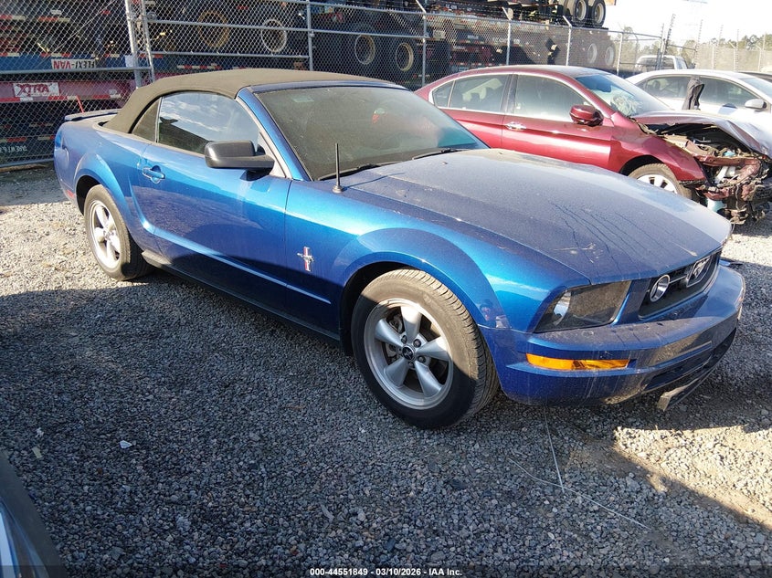 2007 Ford Mustang V6 Deluxe/V6 Premium
