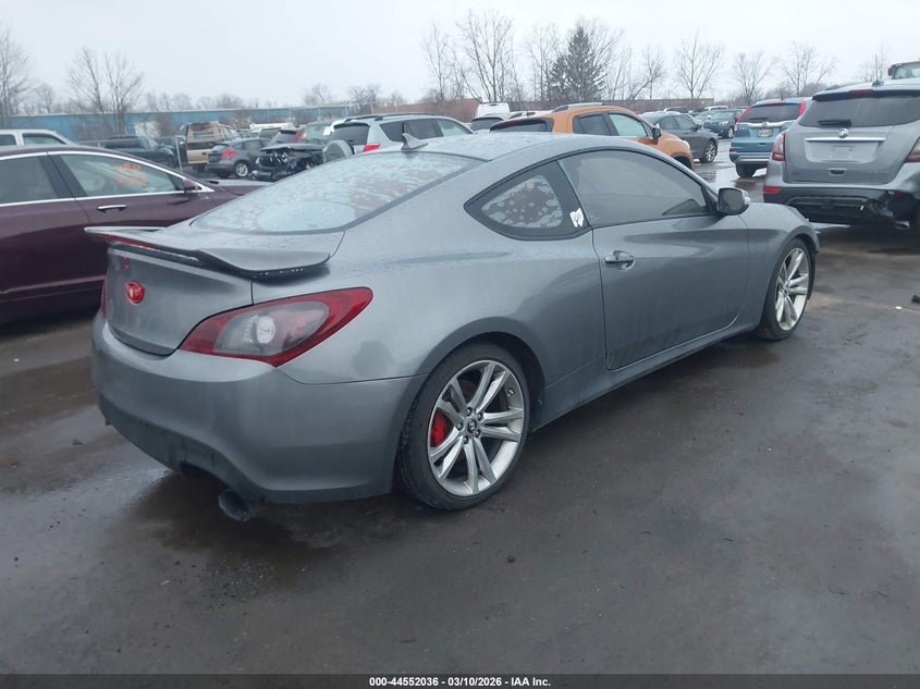 2010 Hyundai Genesis 3.8 Track