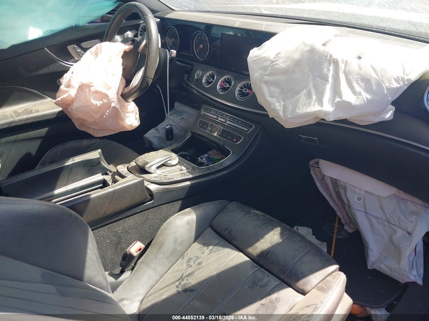 AtlanticExpress - Mercedes-Benz E-Class