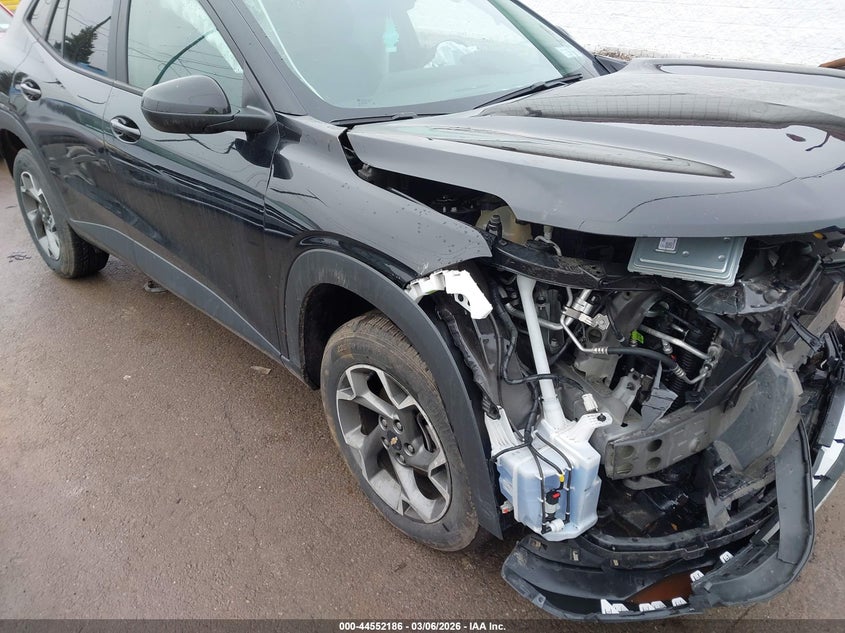 2024 Chevrolet Trax Fwd Lt VIN: KL77LHE29RC239702 Lot: 44552186