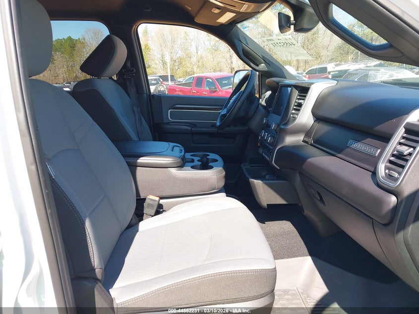 2022 Ram 2500 Big Horn 4X4 6'4 Box