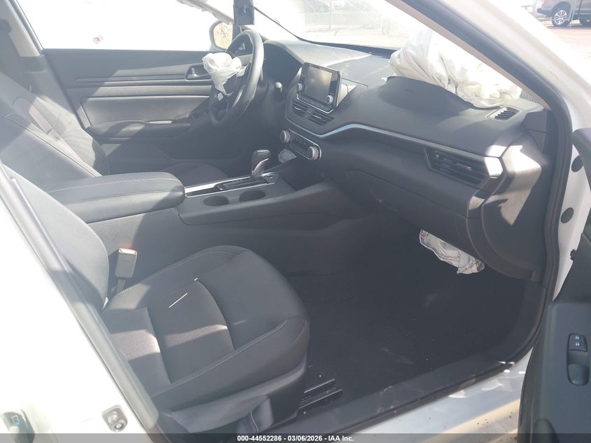VIN 1N4BL4BV2RN393490 2024 NISSAN ALTIMA S FWD
