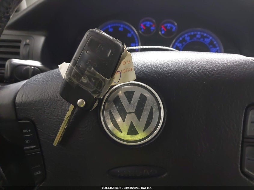 2003 Volkswagen Passat Glx VIN: WVWTH63B83P385115 Lot: 44552382