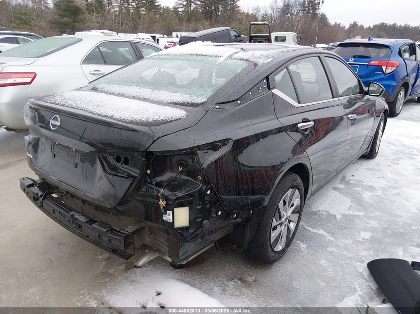2024 Nissan Altima S Fwd