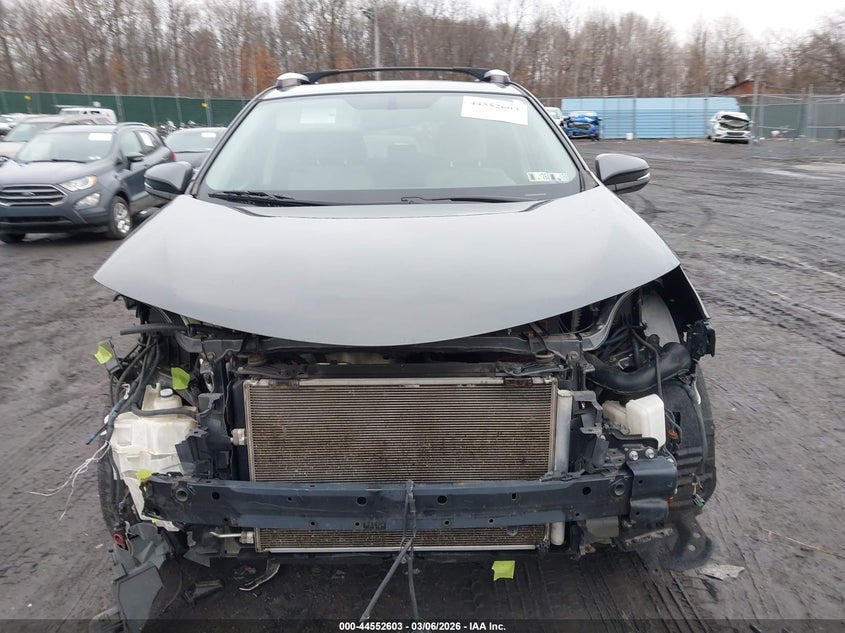 TOYOTA RAV4 - zdjęcie 12