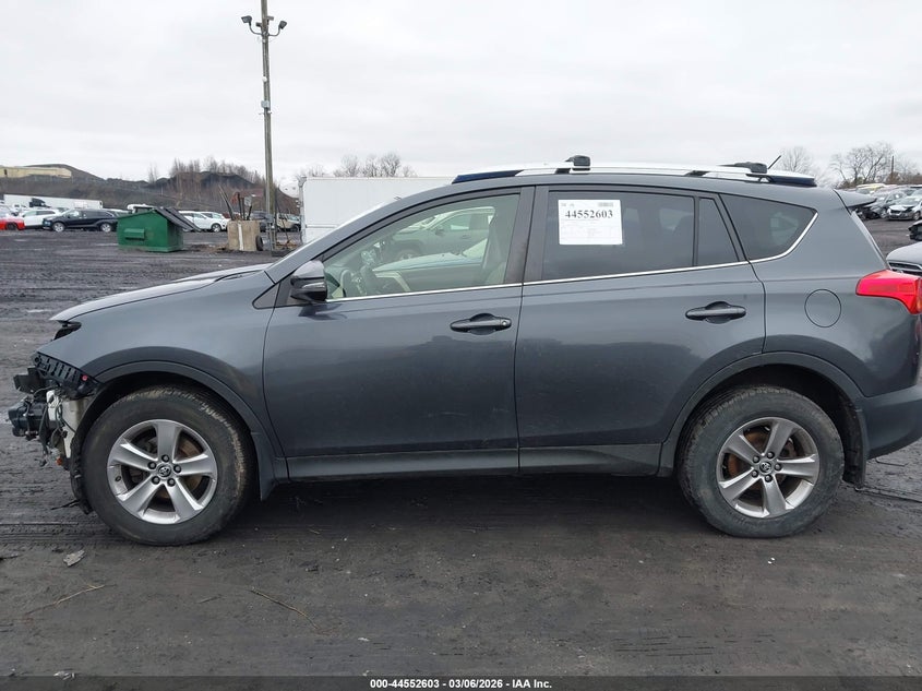 TOYOTA RAV4 - zdjęcie 14