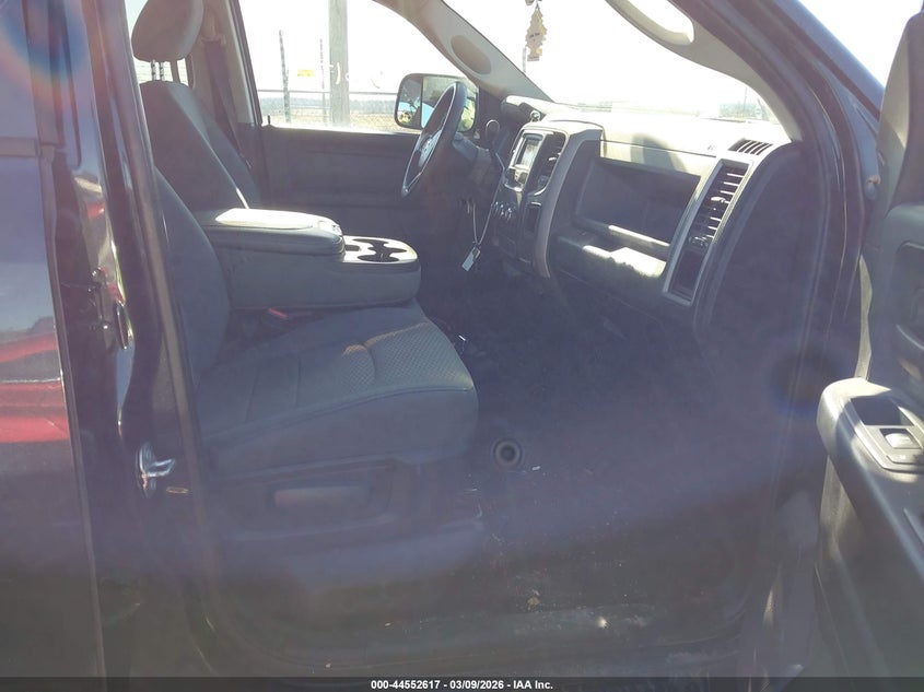 2017 Ram 2500 Tradesman 4X4 8' Box