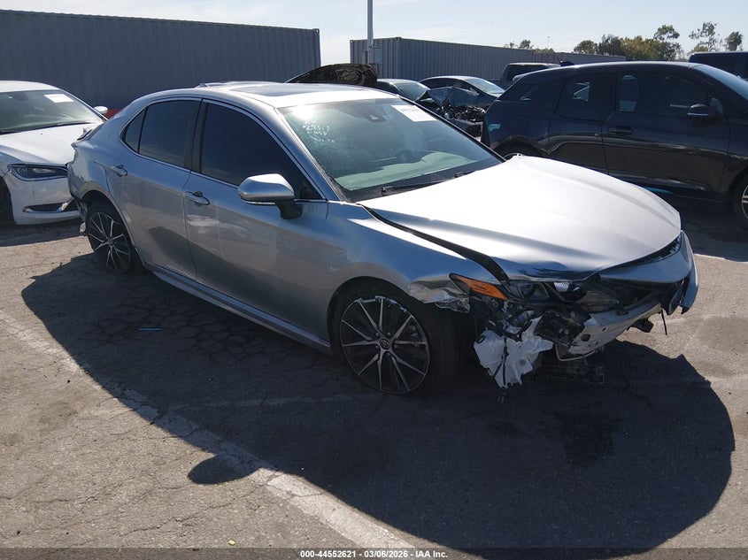 2022 Toyota Camry Se Hybrid