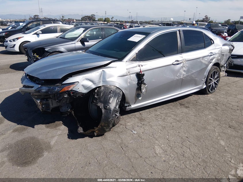 2022 Toyota Camry Se Hybrid