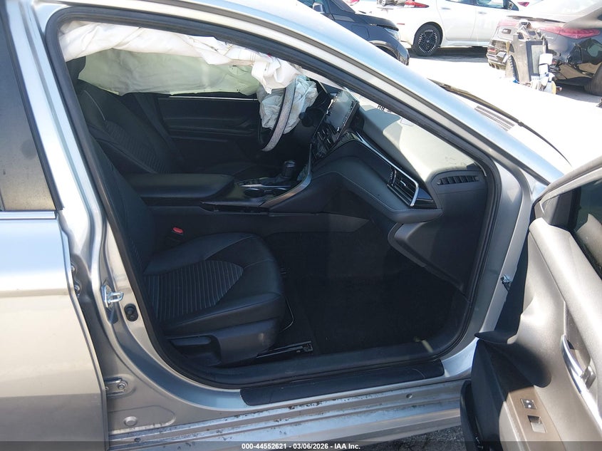 2022 Toyota Camry Se Hybrid