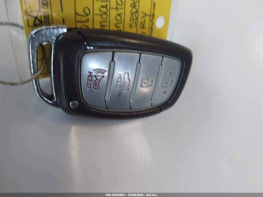 2016 Hyundai Sonata Hybrid Se VIN: KMHE24L11GA036243 Lot: 44552651