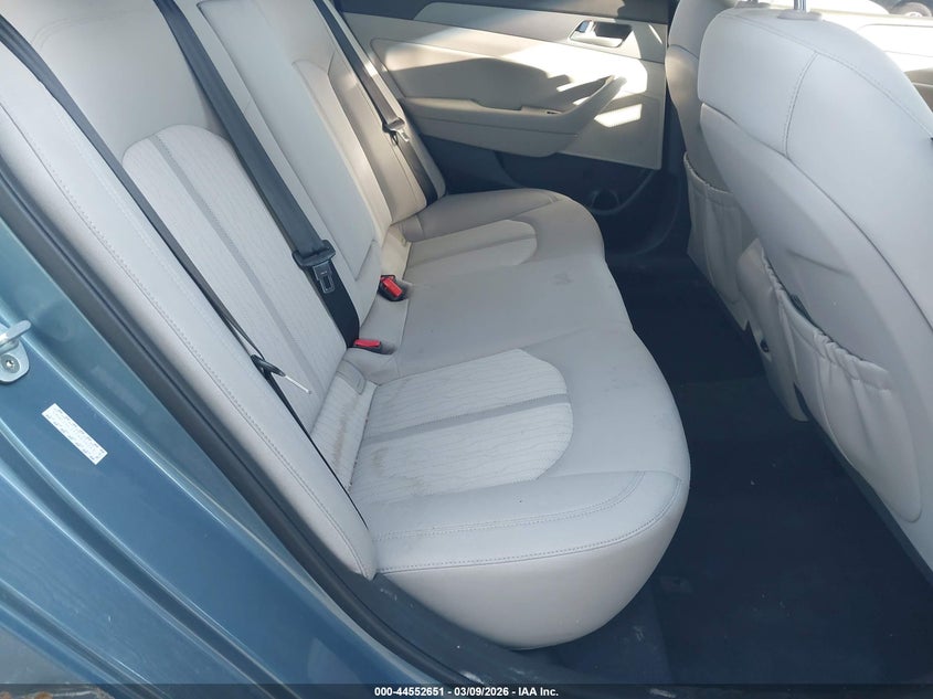 2016 Hyundai Sonata Hybrid Se VIN: KMHE24L11GA036243 Lot: 44552651