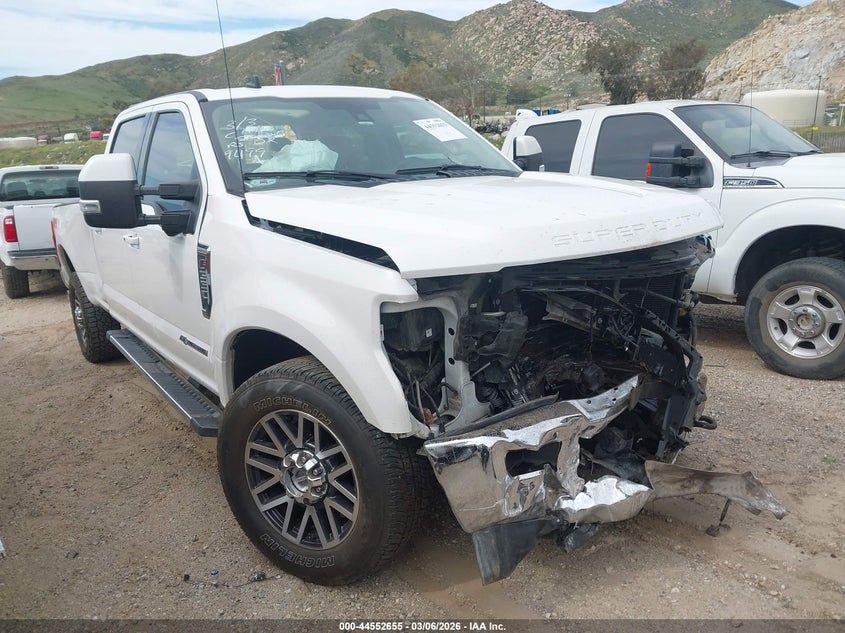 2019 FORD F-350 LARIAT