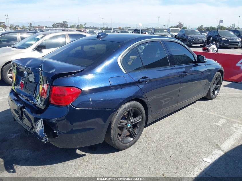 Vin: 00wba3c51cf430541, lot: 45049533, bmw 328i 20124