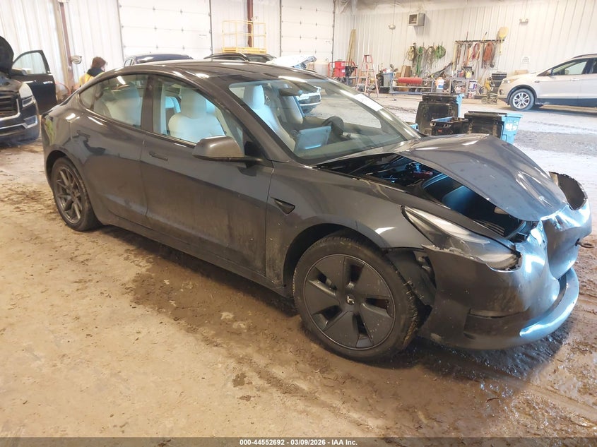 2021 Tesla Model 3 Standard Range Plus Rear-Wheel Drive