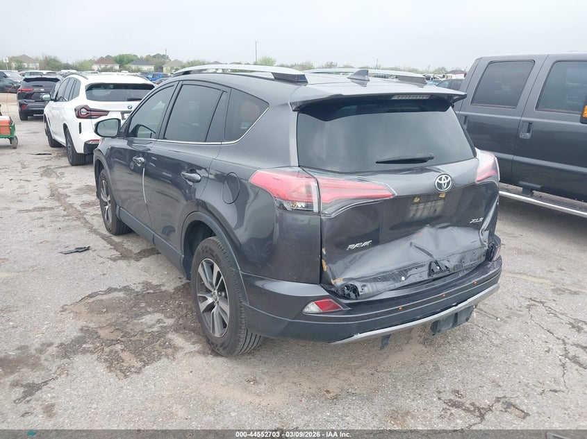 Vin: jtmwfrev6jj150742, lot: 45049563, toyota rav4 xle 20183