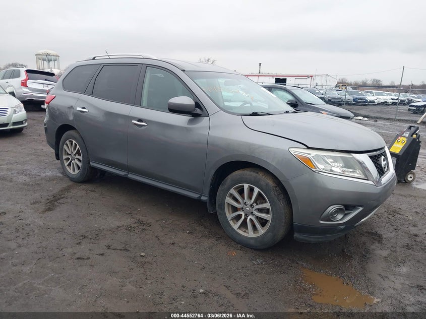 2016 Nissan Pathfinder S