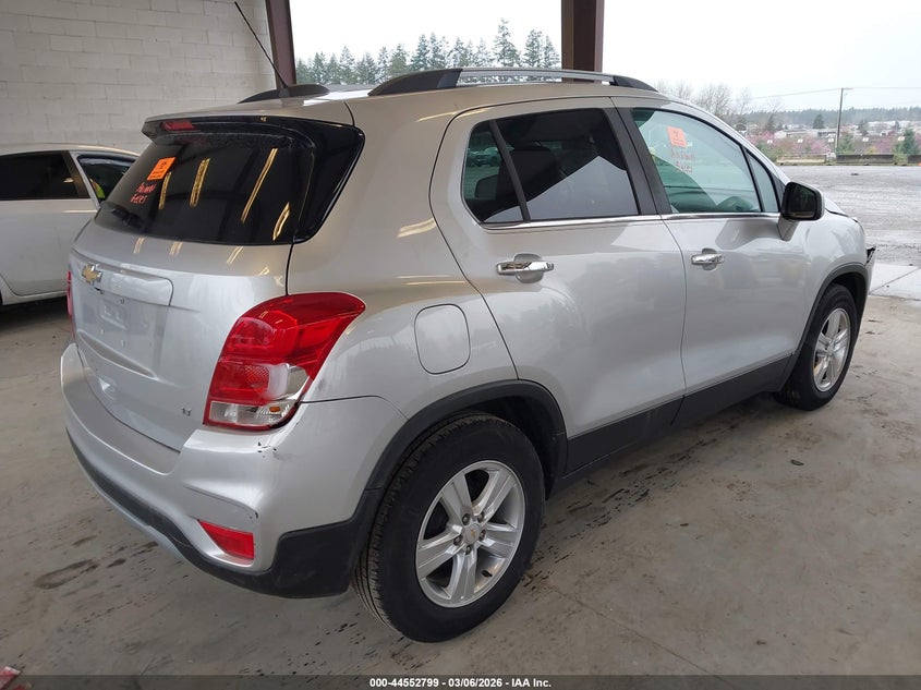 VIN KL7CJLSB3LB018251 2020 CHEVROLET TRAX FWD LT