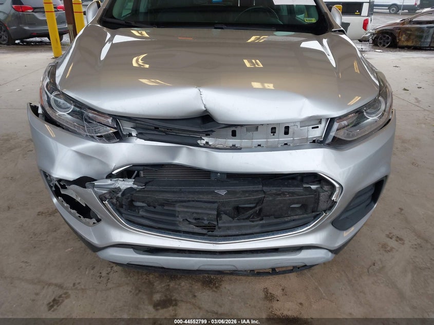 VIN KL7CJLSB3LB018251 2020 CHEVROLET TRAX FWD LT