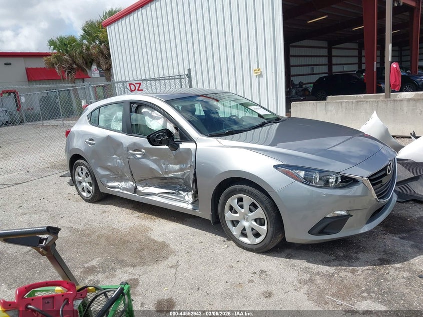 3MZBM1K70FM207214 MAZDA MAZDA3 Photo 1