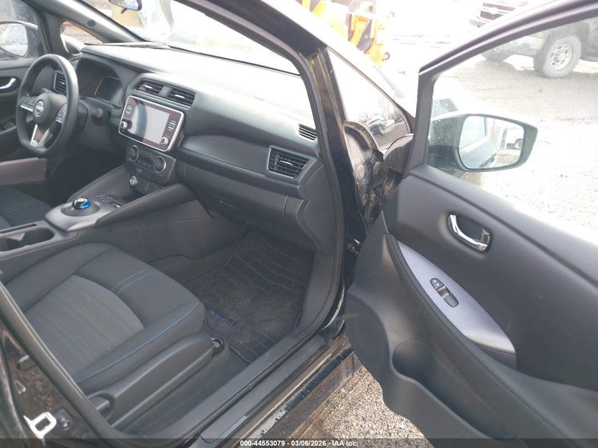2025 Nissan Leaf S #5
