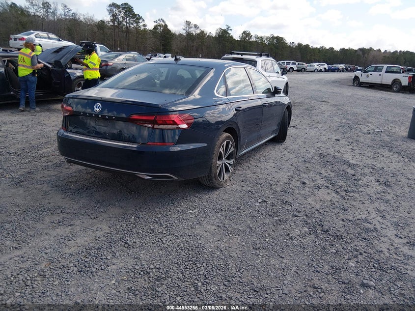 2022 Volkswagen Passat 2.0T Se