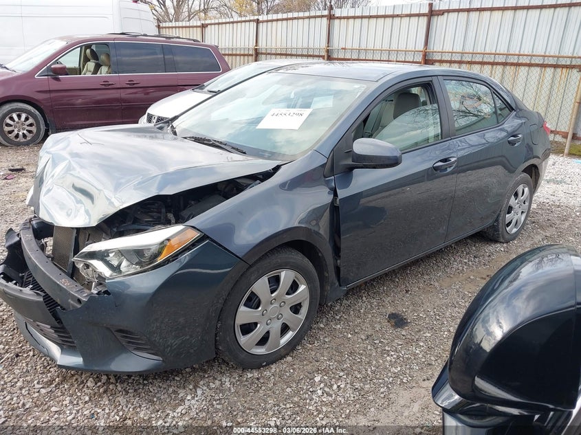 2016 Toyota Corolla Le 2T1BURHE2GC555646 photo 1