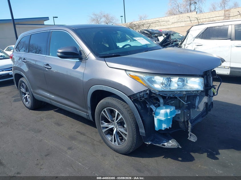 2019 Toyota Highlander Le