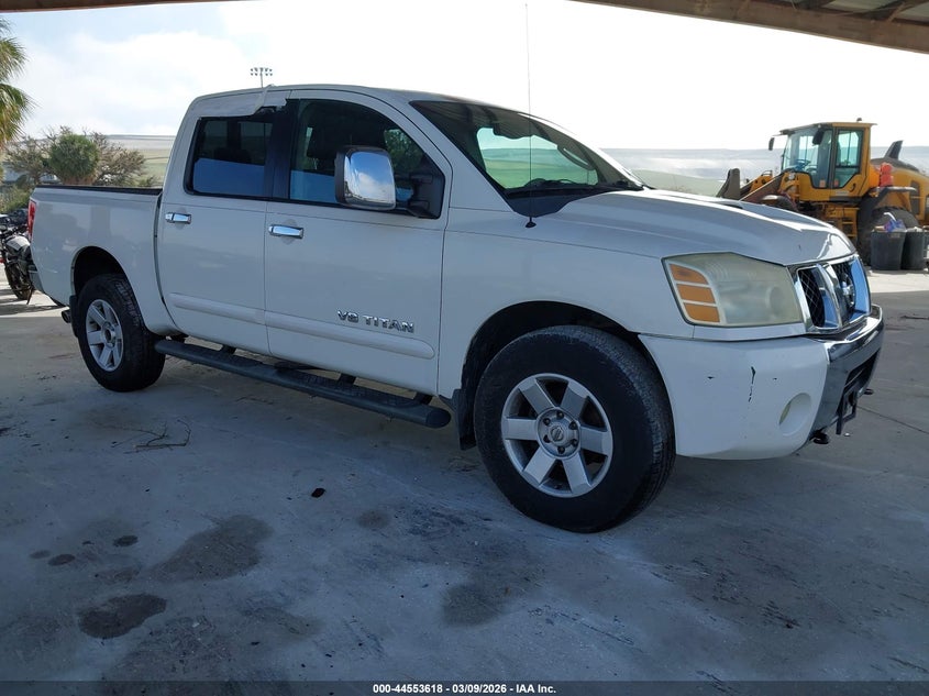 2005 NISSAN TITAN LE