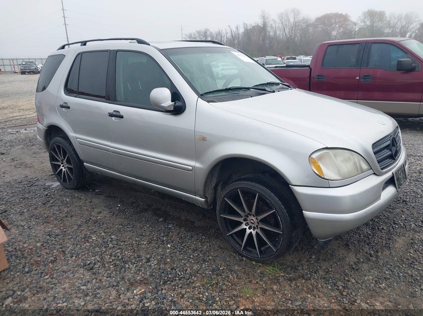 2000 Mercedes-Benz Ml 320
