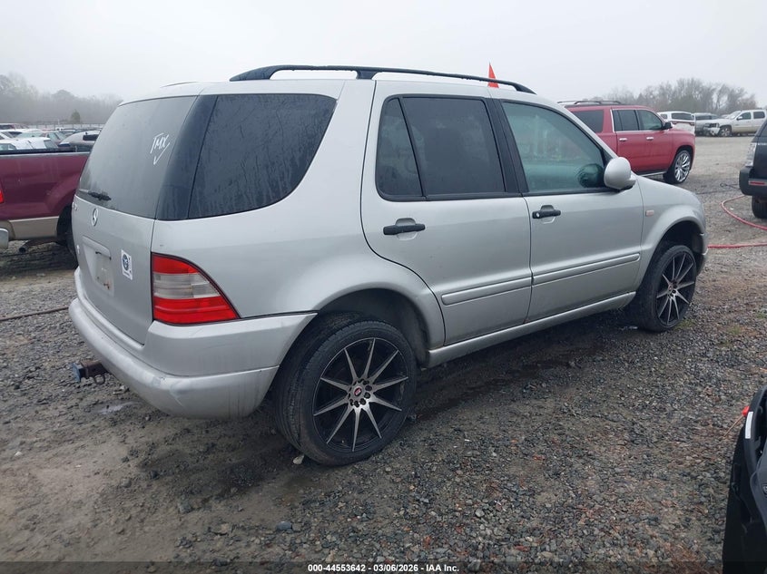 2000 Mercedes-Benz Ml 320