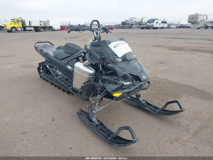 2025 SKI DOO SUMMIT ADRENALINE 14  (VIN: 2BPSCHSA1SV000299)