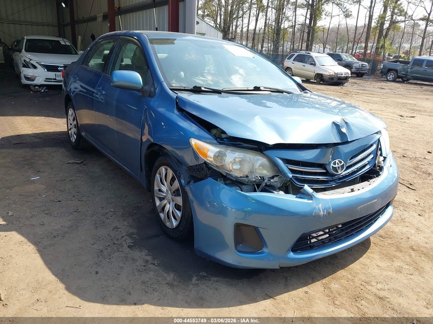 2013 TOYOTA COROLLA LE