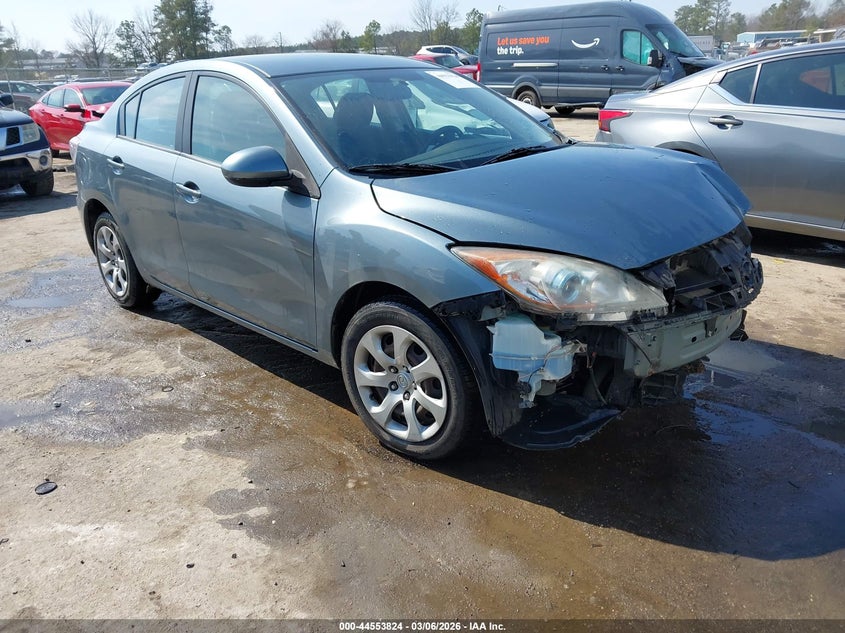2013 Mazda Mazda3 I Sport