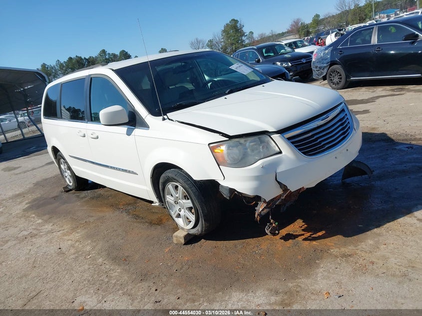 2013 Chrysler Town & Country Touring