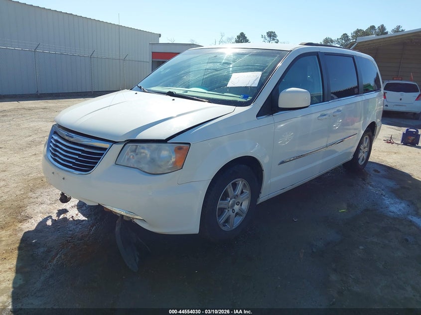 2013 Chrysler Town & Country Touring