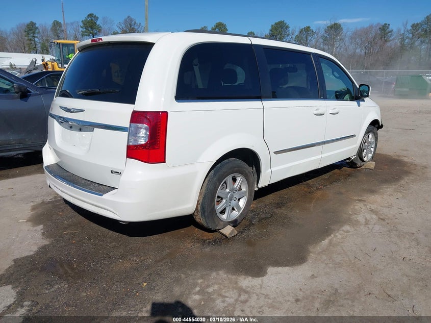 2013 Chrysler Town & Country Touring