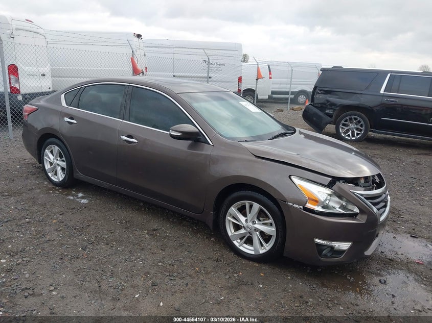 2015 Nissan Altima 2.5 Sv მანქანა იყიდება აუქციონზე, vin: 1N4AL3APXFC589709, აუქციონის ნომერი: 44554107